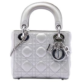 Lady Dior Cannage in agnello iridescente argento mini Dior Argento