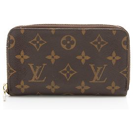 Carteira Compacta Zippy em Canvas Monogram Louis Vuitton Marrom