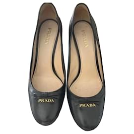 Prada Black Leather Bow High Heels Black