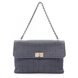 Borsa Chanel Chocolate Bar Blu navy