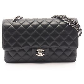 Borsa a tracolla Chanel Matelassé Double Flap Nero