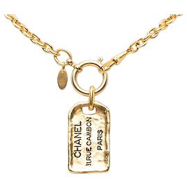 Colar com pingente de placa e corrente Chanel 31 Rue Cambon Dourado