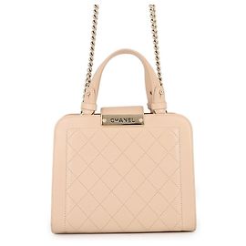 Bolsa de ombro com corrente em couro bege Chanel Bege