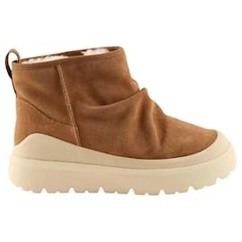 Ugg Botas color camel Camello