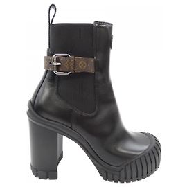 Botas Louis Vuitton em couro de bezerro Ruby Preto