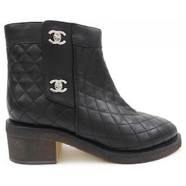 Bottines en cuir Chanel Noir