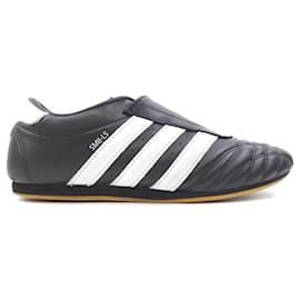 Autre Marque Baskets Adidas Noir