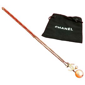 Colar Chanel Coco Mark Dourado