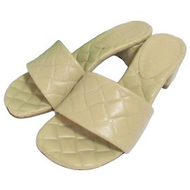 Bottega Veneta Amy Leather Mules Beige