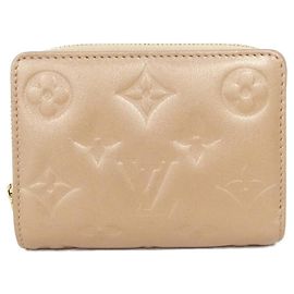 Louis Vuitton Coussin Portefeuille Lou Lambskin Wallet Brown Camel