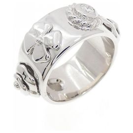 Anello Chanel Three Symbols 750 Oro Bianco e Diamante Argento