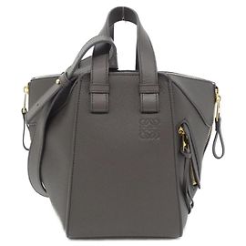 Loewe Hammock Compact Schultertasche Anthrazitgrau