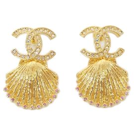 Pendientes de botón de cristal rosa Chanel ABA063 Rosa