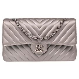 Chanel Timeless - Classic Double Flap Bag Leather medium Prata