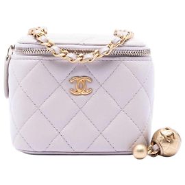 Chanel Mini Vanity Pearl Crush en cuir d'agneau violet clair Beige