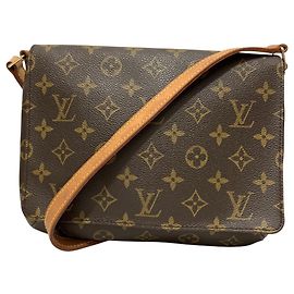 Bolso Musette Tango Short Louis Vuitton Castaño