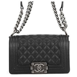 Bolsa de ombro com corrente em couro de vitelo granulado preto Chanel Preto