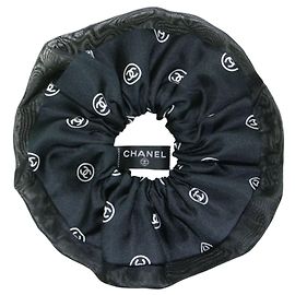 Chanel Seiden-Scrunchie in Schwarz Schwarz