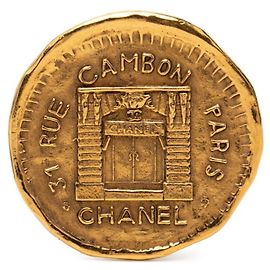 Spilla rotonda Chanel 31 RUE CAMBON Le Cambon D'oro