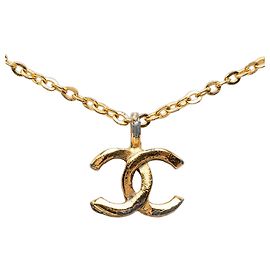 Colar com pingente Chanel Coco Mark Dourado