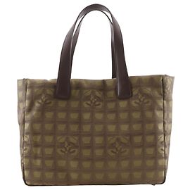 Tote de nylon Chanel Brown New Travel Line Marrom Caqui