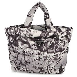 Tote acolchoado estampado em Re Nylon cinza Prada Marrom