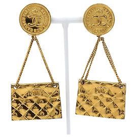 Boucles d'oreilles à clip dorées Chanel Doré