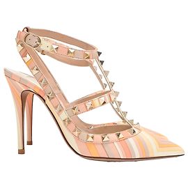 Escarpins Valentino Garavani Rockstud em couro com estampa geométrica multicolorida Multicor