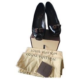 Louis Vuitton Black Patent Leather Peep-Toe Pumps Black