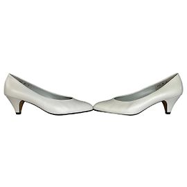 Chloé Vintage Chloe Leder-High Heels, silberfarbener Absatz, Weiß EU37 Weiß