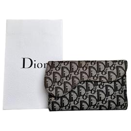 Pre-Owned Dior Wallets: Saddle, Oblique, Lady Dior | JoliCloset