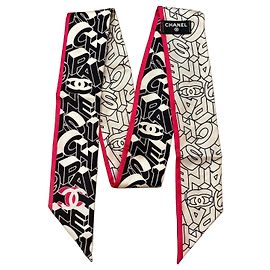 Chanel Slim Bandeau Foulard Monogramma Nero e Bianco Nero Rosa Bianco