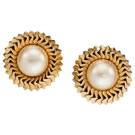 Brincos Chanel Sunburst Pérolas Tom Dourado Branco Dourado