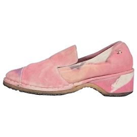 Chanel Pink Suede Pumps with Iconic Logo - Size 38 Pre-owned Other