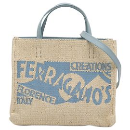 Salvatore Ferragamo Ferragamo Beige Ferragamos Creations Sac cabas en raphia taille Medium Beige