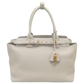 Céline NOVA BOLSA CELINE CONTI MEDIUM 199873EZJ EM COURO CINZA LIGHT STONE Cinza