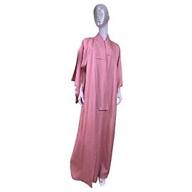 Autre Marque Kimono de seda rosa Rosa