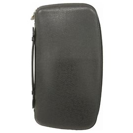 Louis Vuitton Taiga Organizer Atoll Long Wallet Grey