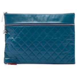 Chanel Blue CC gestepptes Lammleder Multi-Zip Clutch Blau Andere