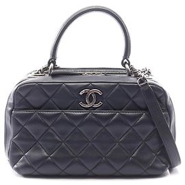 Bolsa Bowling Matelassé em Couro Chanel Azul