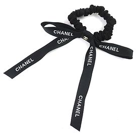 Scrunchie Chanel COCO Mark Logo Ribbon Accessorio per Capelli Nero