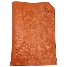Hermès Tarmac Passport Case in Terre Battue Epsom Leather Orange