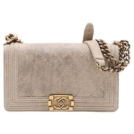 Chanel Boy Flap Matelassé Daim Vieilli new Medium Beige