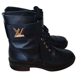 Botas Biker Louis Vuitton en cuero negro Negro