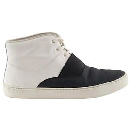 Chanel Tênis brancos Branco