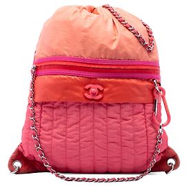 Mochila conversível Chanel Coco Neige em nylon acolchoado vertical CC multicolorido rosa Large Rosa