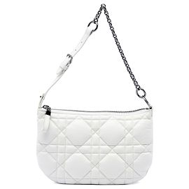 Bolsa Dior Caro Tulip em couro de vitelo branco com macrocannage Dior Mini Branco