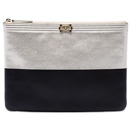 Chanel Black Medium Bicolor Goatskin Boy O Case Clutch Black