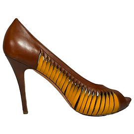 Alexander McQueen Colorblock Pumps in Brown Leather Brown Red