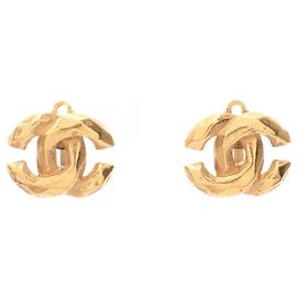 Boucles d'oreilles à clip plaquées or Chanel Doré